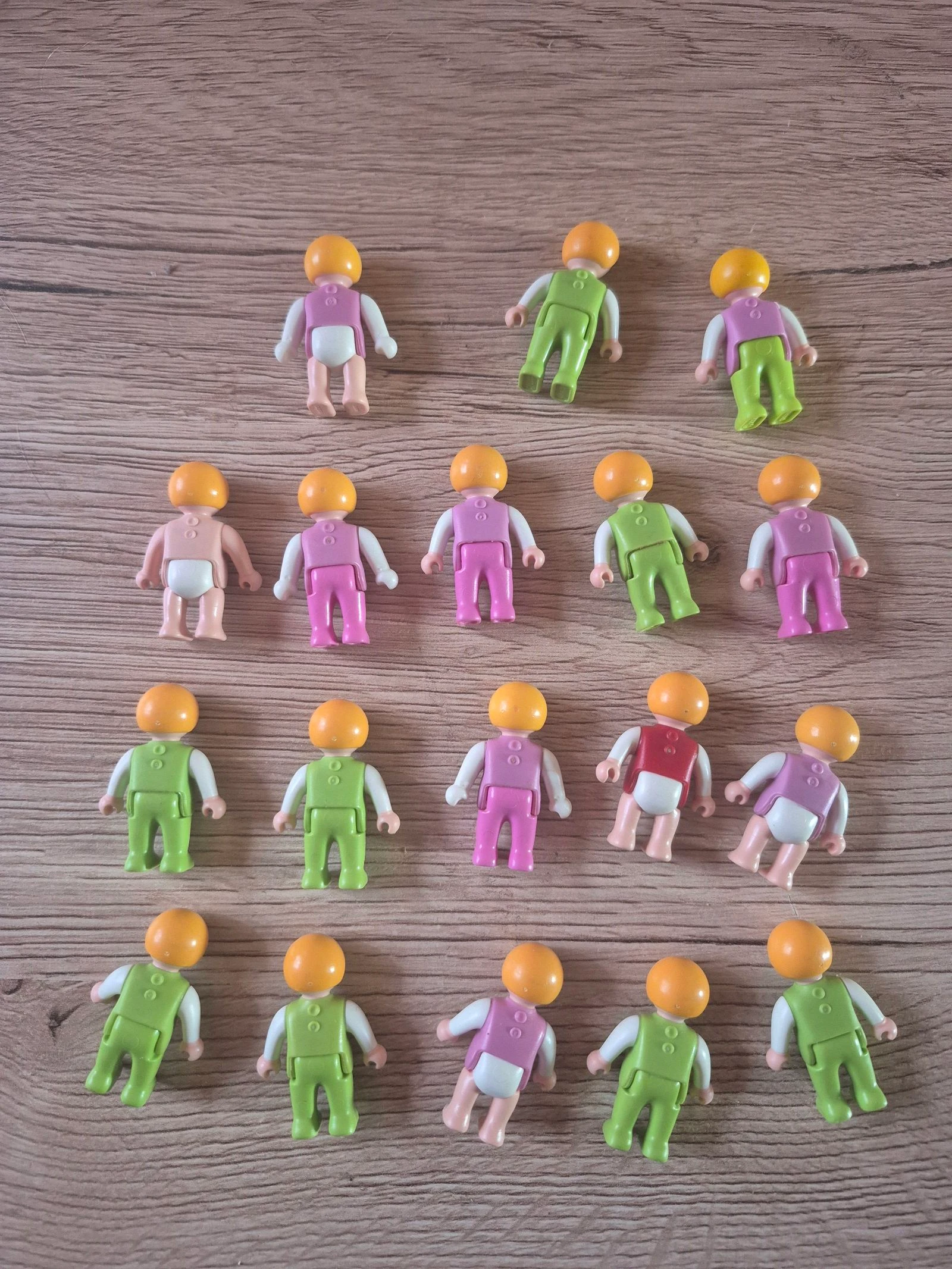 Playmobil de bebé con cabello rubio por unidad – photo 2